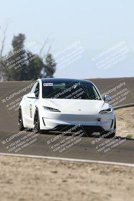 media/Nov-08-2025-Speed Ventures (Sat) [[1c7a6332f5]]/TC A/Session 2 (Turn 2)/